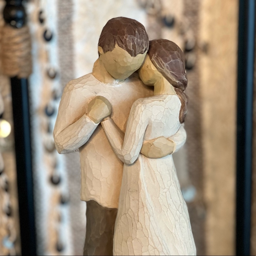 Willow Tree by Susan Lordi Promise 9" Tall Hand-Painted resin figure